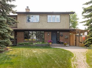 123 NW Midland Pl SE, Calgary, AB T2X1N1