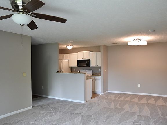 3rd image of 2239 Teal Briar Ln APT 103