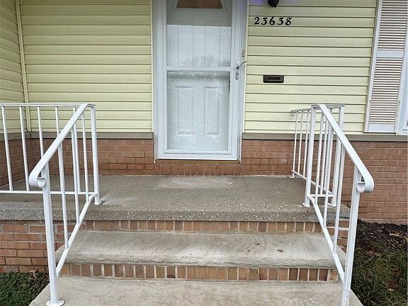4th image of 23638 Hillcroft Dr