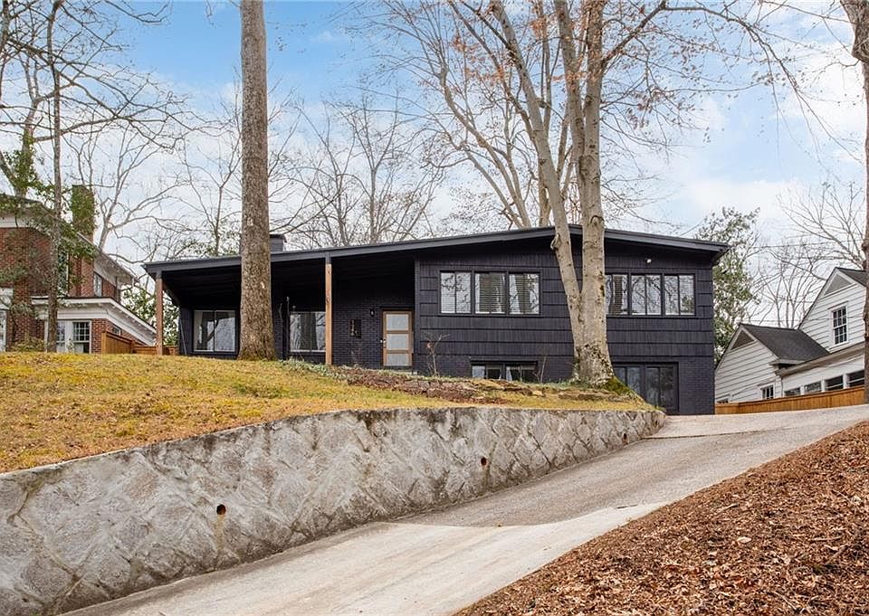 1st image of 1746 E Clifton Rd NE