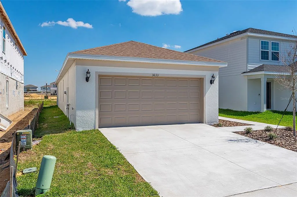 4 bed, 2.0 bath, 1580 sqft, $2,450 — Photo 2