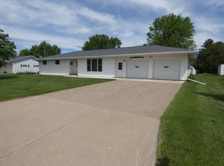 405 W Florence St, Livingston, WI 53554