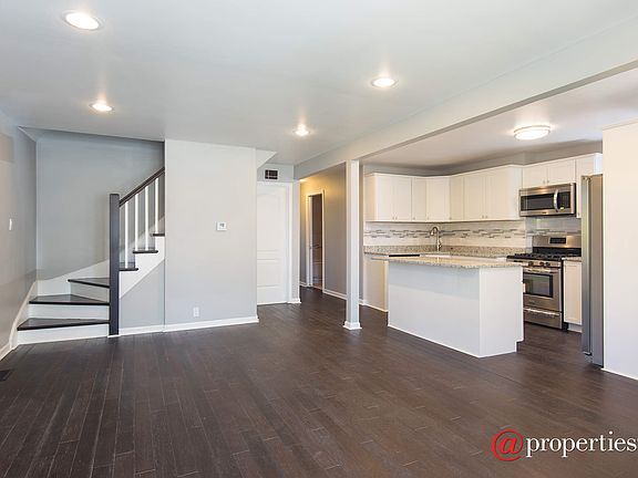 Kitchen / Living Room