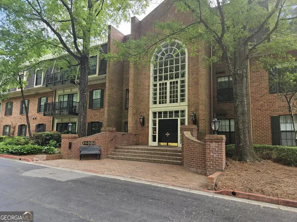 26208 Plantation Dr NE, Atlanta, GA 30324