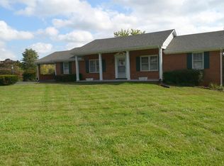 462 Viewmont Dr, Evington, VA 24550