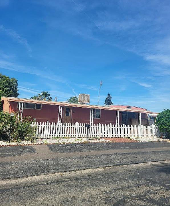 1st image of 1724 Minnewawa Ave Spc 77