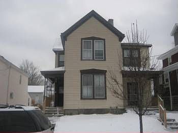 1st image of 207 E 36th St