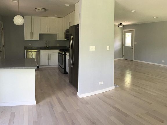 5th image of 640 Patricia Ln
