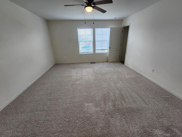 62 Belmont Pl — Photo 8