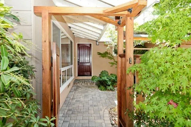 954 Primrose Ave — Photo 12