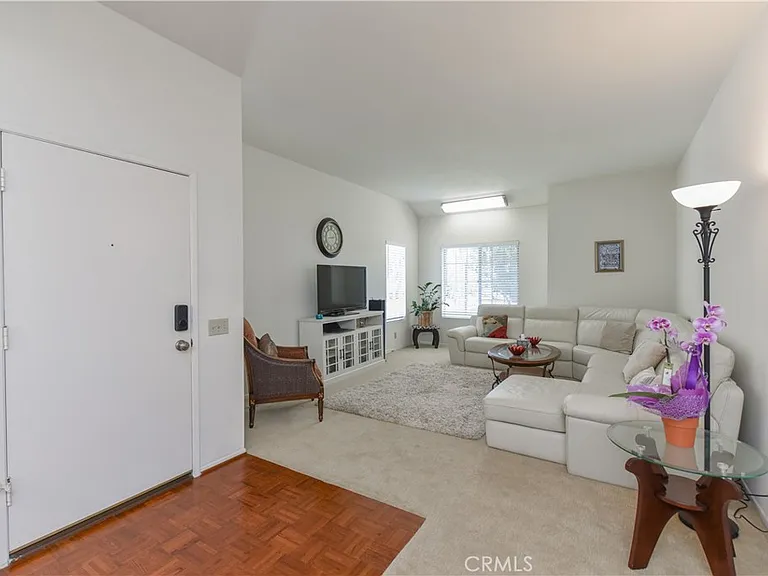 45 Greenfield #52 — Photo 7