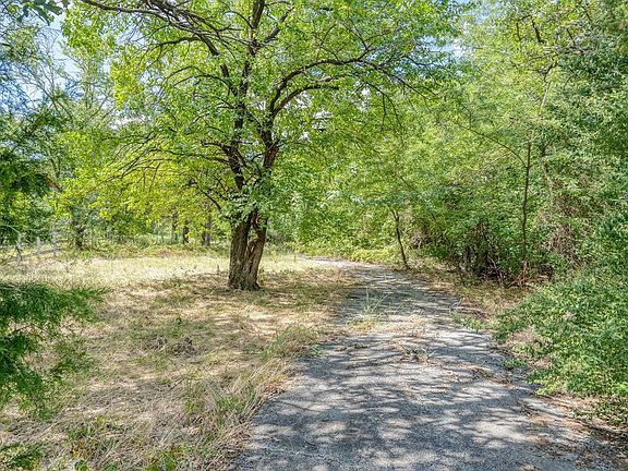 3rd image of 2503 Hillside Ct Lot 8