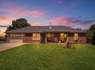 1080 Barker Ln W, Berea, KY 40403