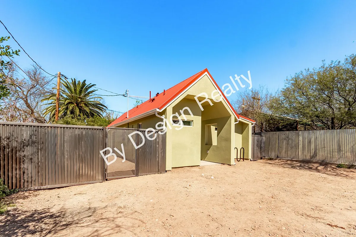 Building Photo - 615 E Helen St #3
