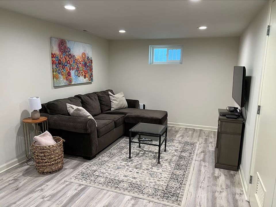 1st image of 3115 E Yesler Way Unit B