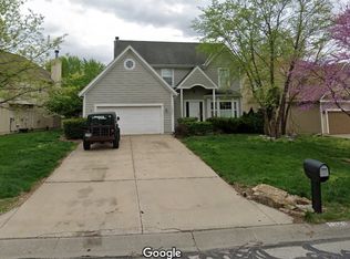 21643 W 122nd St, Olathe, KS 66061