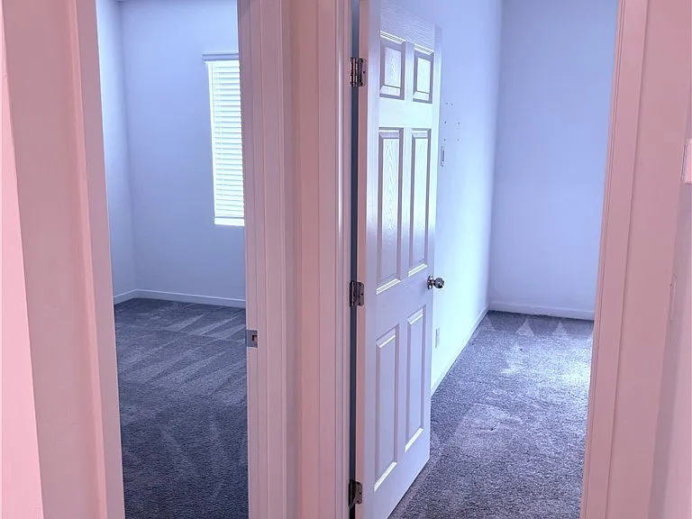 5730 Sky Pointe Dr #109 — Photo 11