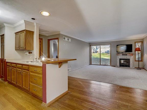 5th image of 2956 Madison St Unit B