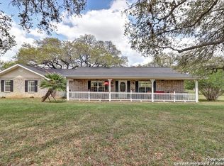 434 Rio Vista Dr, Seguin, TX 78155