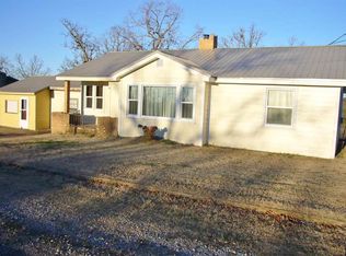887 Howard Creek Rd, Midway, AR 72651