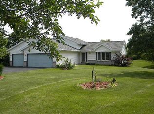 4241 Gloucester Rd, Roscoe, IL 61073