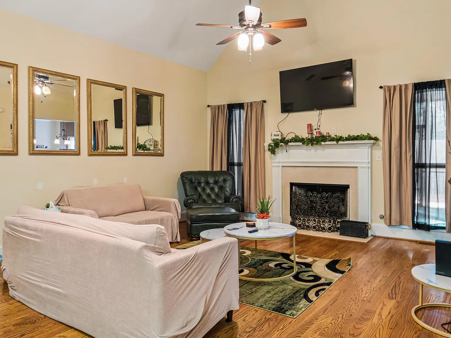 361 Hilltop Circle Ext SW — Photo 3