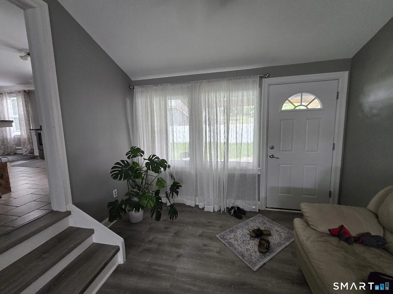 3 bed, 1.0 bath, 1935 sqft, $3,500 — Photo 3