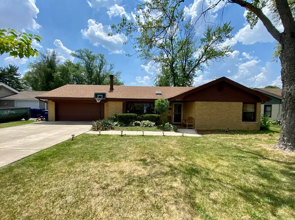 6843 W 113th Pl, Worth, IL 60482