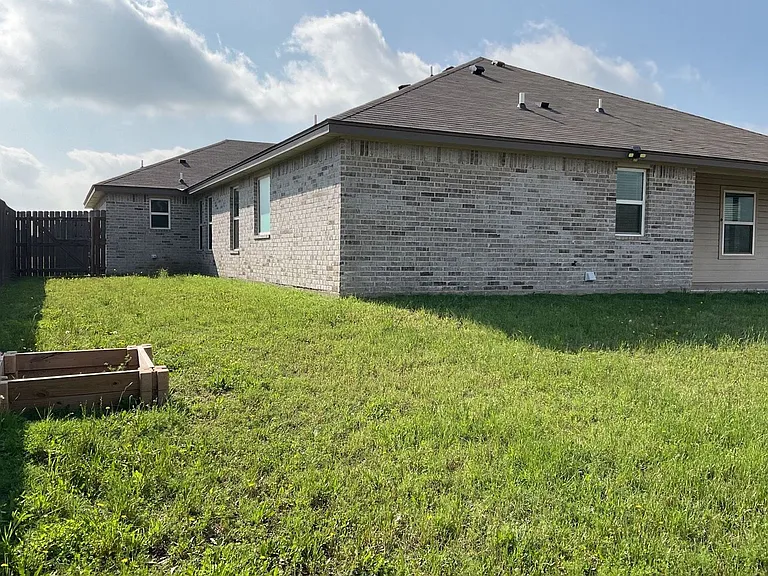 6811 Keechi Valley Dr — Photo 29