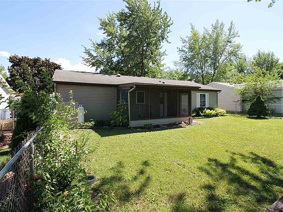 4th image of 229 Penrose Dr