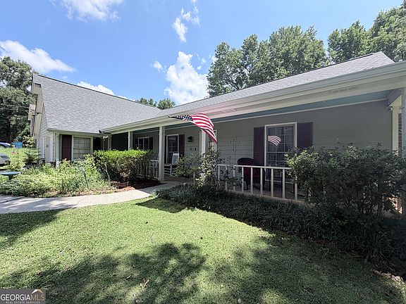 2nd image of 4670 Cedar Brook Dr SE