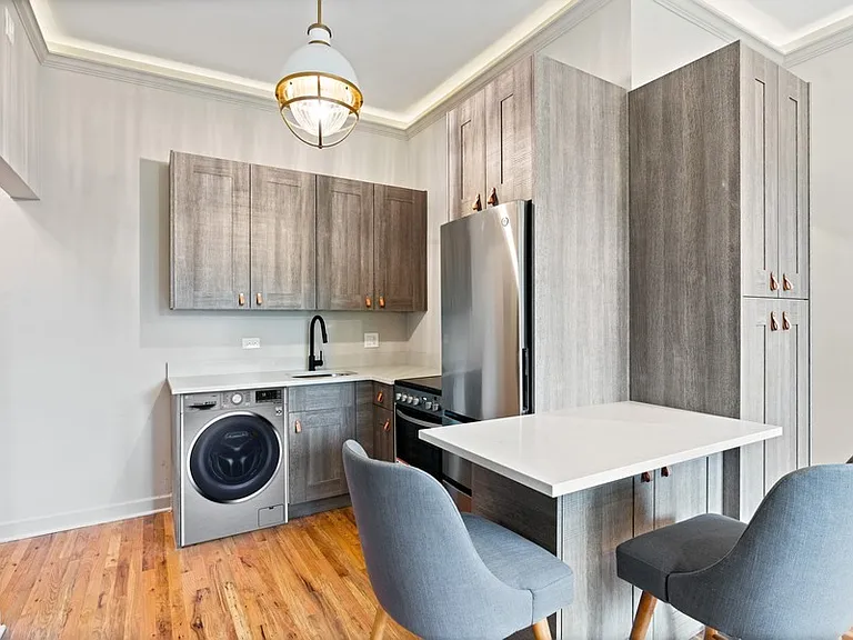 1023 N Dearborn St #1F — Photo 5
