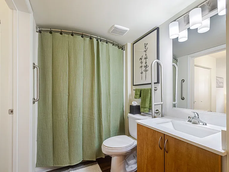 Heron Pond 55+ Apartments — Photo 11