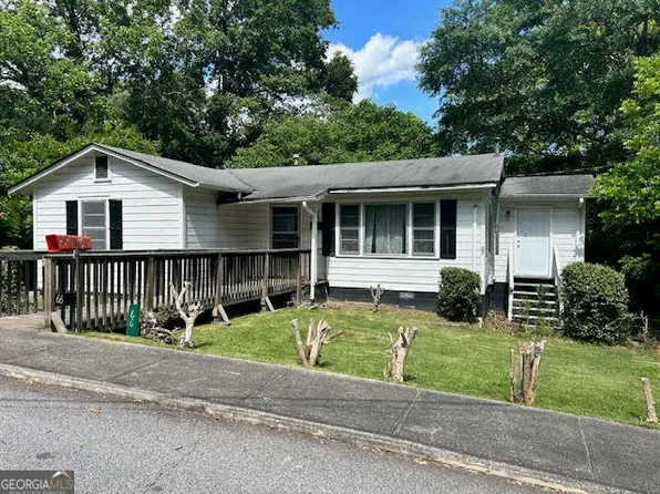 66 Spring St, Toccoa, GA 30577