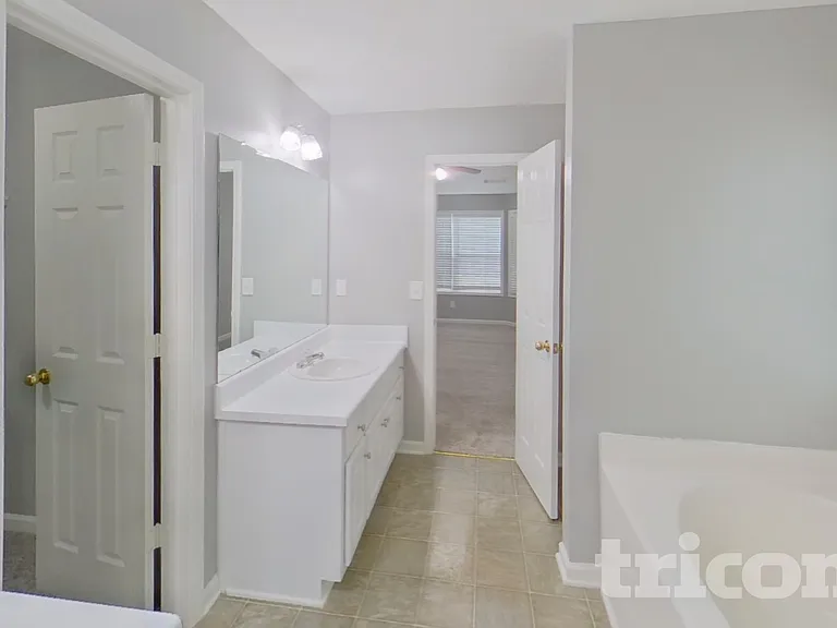 65 Cranbrook Ct — Photo 9