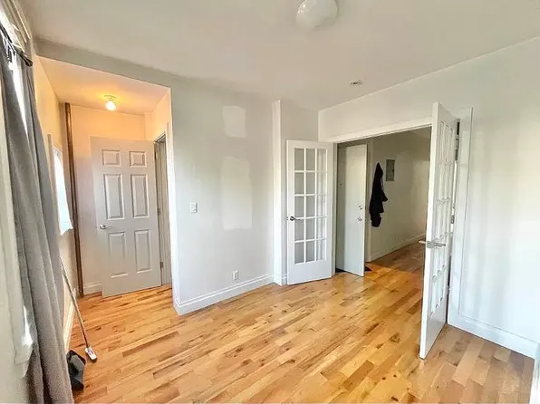 291 Harman Street image 1 of 5