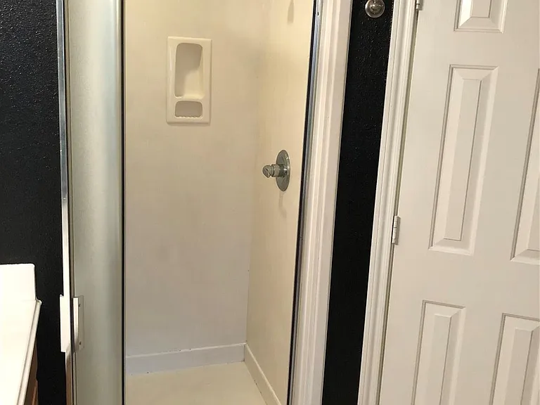 13322 Colton Ln — Photo 17