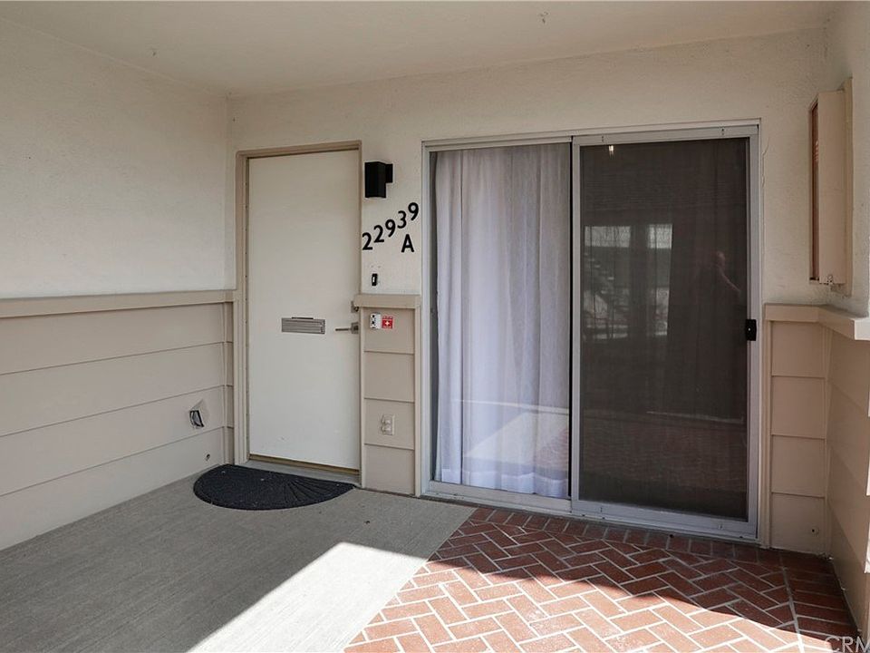1st image of 22939 Maple Ave Unit A