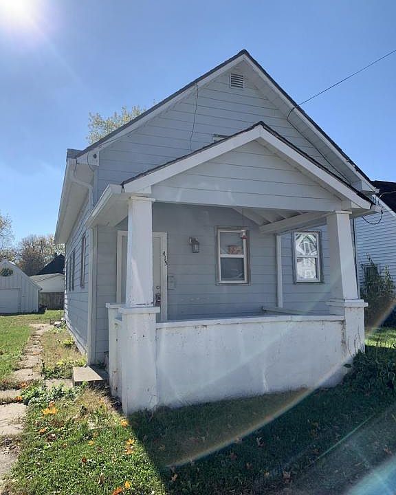 1st image of 415 1st St