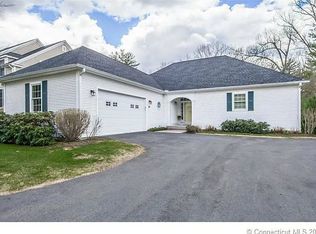 12 Erins Way, Simsbury, CT 06070