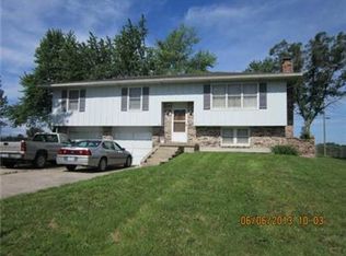 1012 Rawlins Dr, Holden, MO 64040