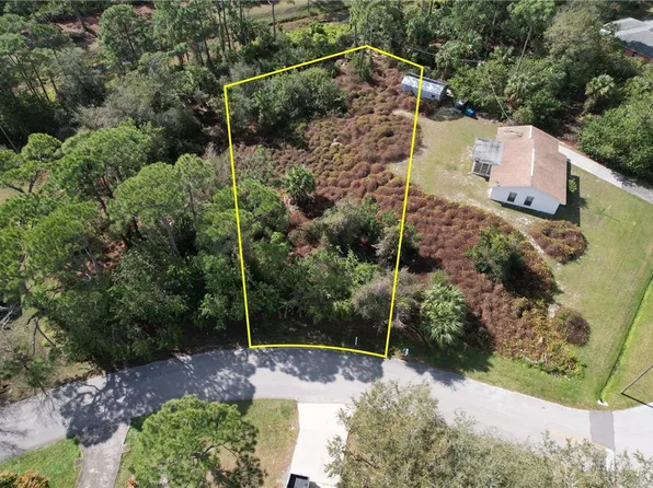 696 Balboa St, Sebastian, FL 32958