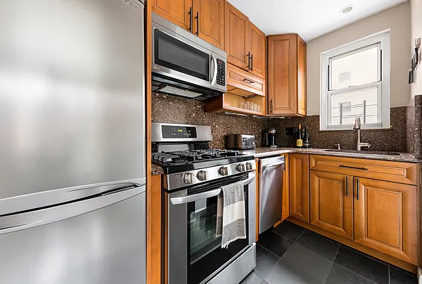 Sold by Douglas Elliman | media 4