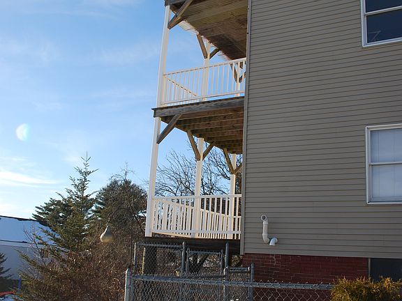 Building off of Parking lot