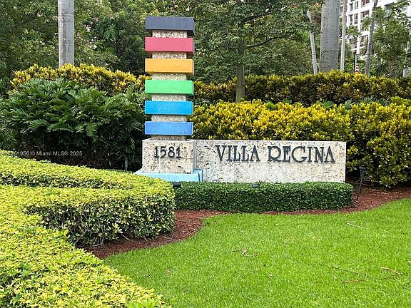2nd image of 1581 Brickell Ave APT 602