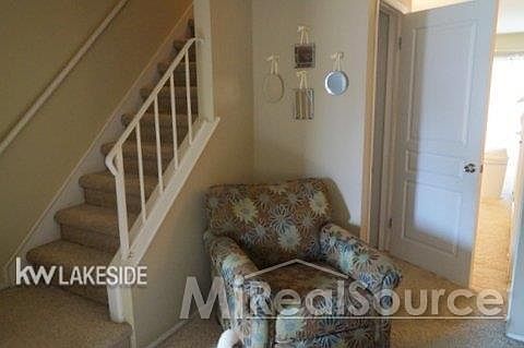 3rd image of 38105 Lordstown Dr