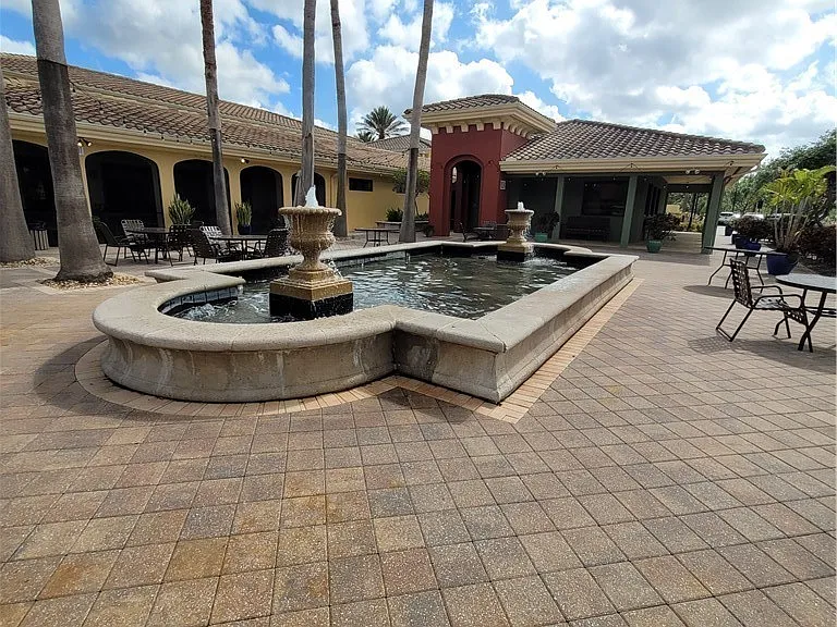 9209 Aviano Dr — Photo 28