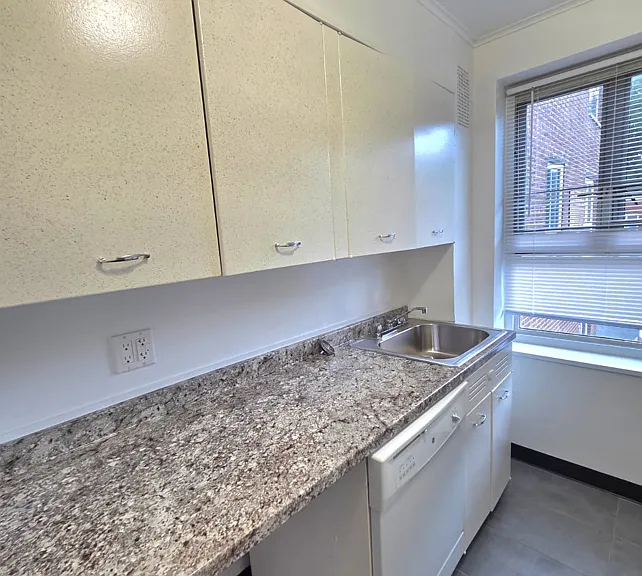 69-17 185th St #2 — Photo 7