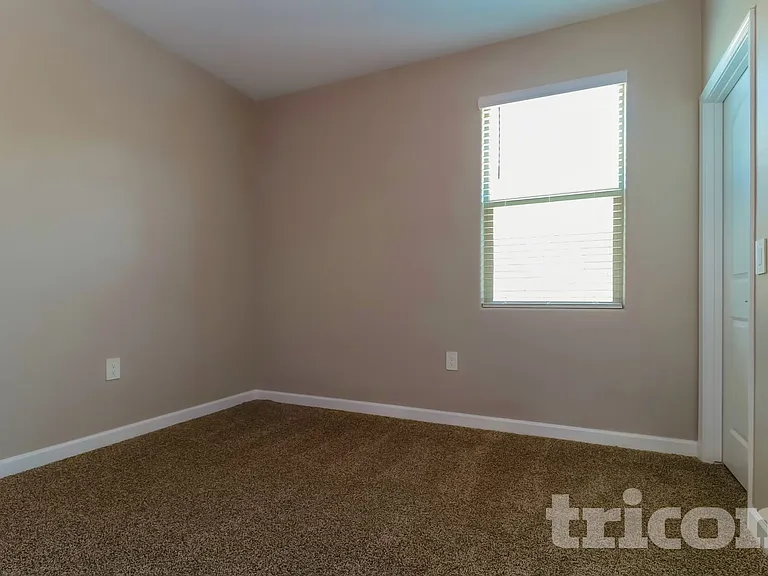 30361 W Crittenden Ln — Photo 10