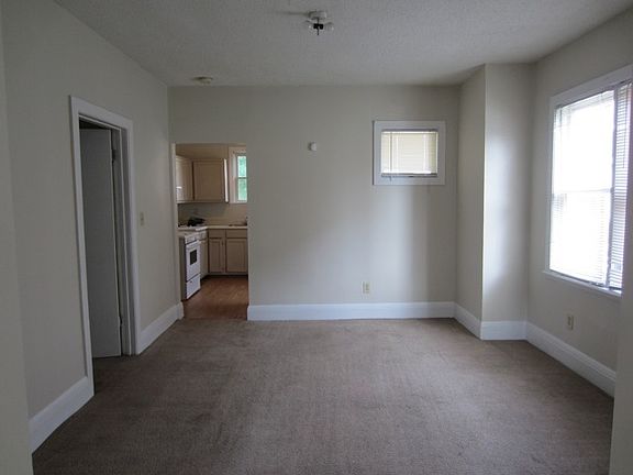 2nd image of 483 Carpenter St